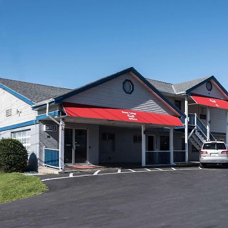 Econo Lodge Rutland City Near Hwy 7 Buitenkant foto