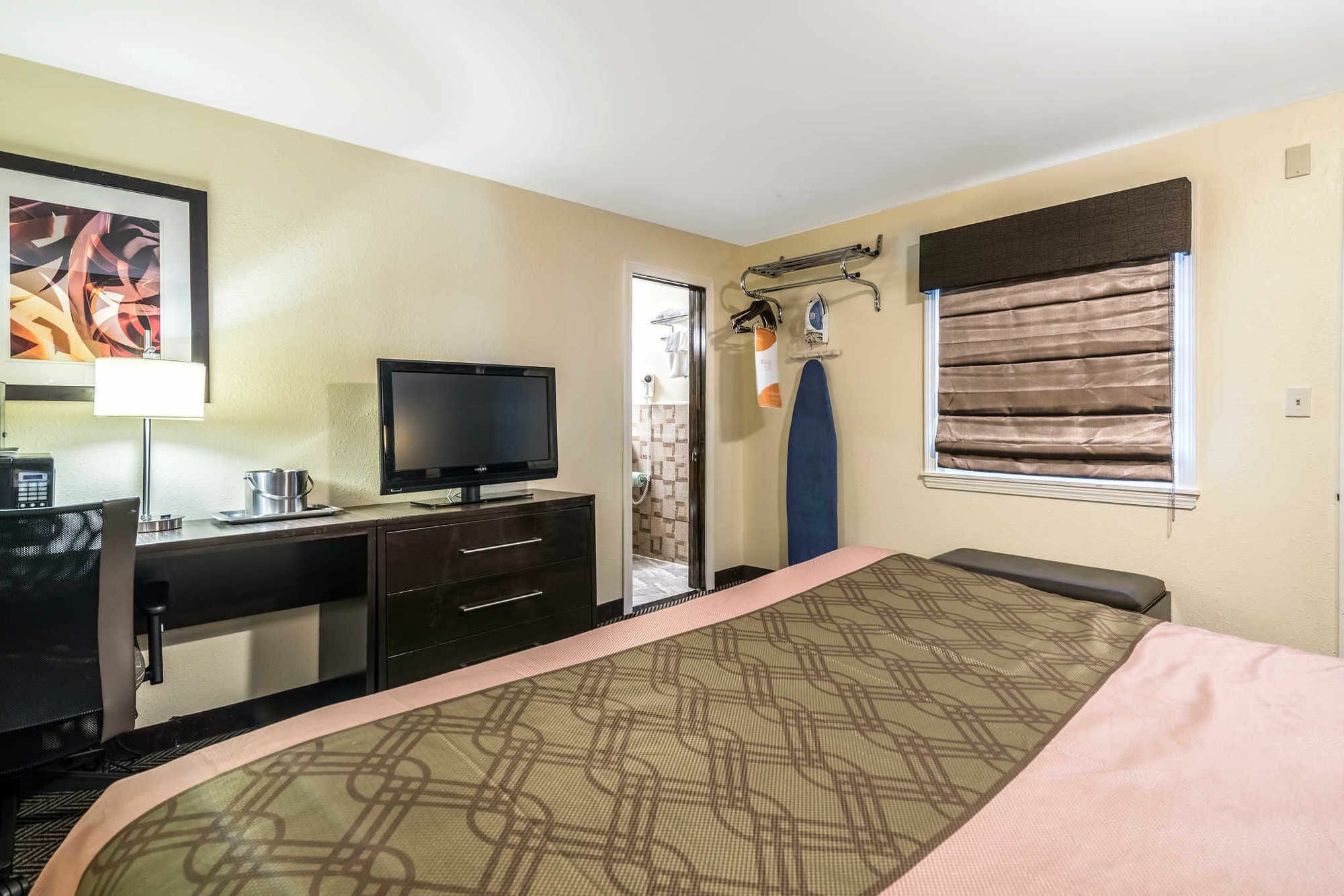 Econo Lodge Rutland City Near Hwy 7 Buitenkant foto